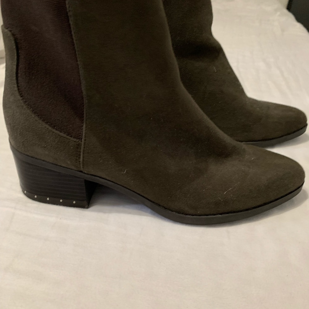 Fall boots - Picture 2 of 3
